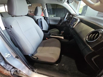 2022 Toyota Tacoma SR5 Crew Cab Medium Bed - miniatura 8