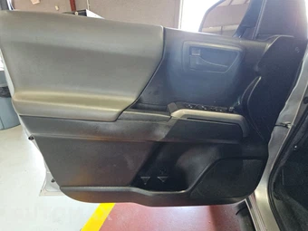 2022 Toyota Tacoma SR5 Crew Cab Medium Bed - miniatura 9