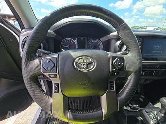2022 Toyota Tacoma SR5 Crew Cab Medium Bed - miniatura 10