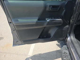 2022 Toyota Tacoma SR5 Crew Cab Medium Bed - miniatura 9