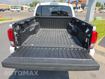 2022 Toyota Tacoma SR5 Crew Cab Medium Bed - miniatura 14