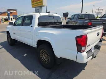 2022 Toyota Tacoma SR5 Crew Cab Medium Bed - miniatura 2