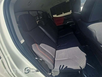 2022 Toyota Tacoma SR5 Crew Cab Medium Bed - miniatura 16