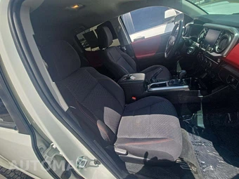 2022 Toyota Tacoma SR5 Crew Cab Medium Bed - miniatura 18