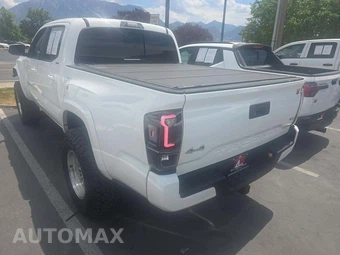 2022 Toyota Tacoma SR5 Crew Cab Medium Bed - miniatura 2