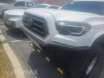 2022 Toyota Tacoma SR5 Crew Cab Medium Bed - miniatura 21