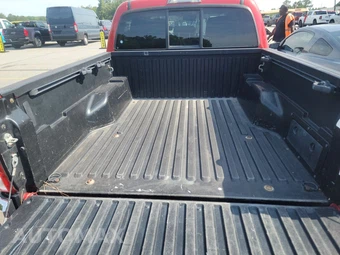 2022 Toyota Tacoma SR5 Crew Cab Medium Bed - miniatura 16
