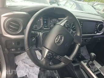 2022 Toyota Tacoma SR5 Crew Cab Medium Bed - miniatura 10