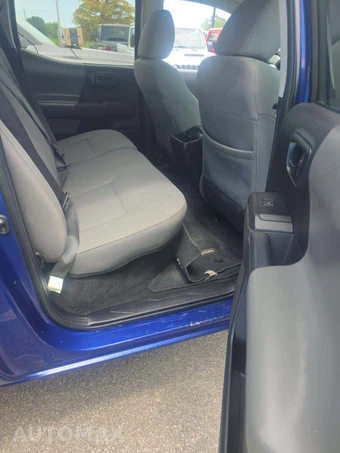 2022 Toyota Tacoma SR5 Crew Cab Medium Bed - miniatura 16