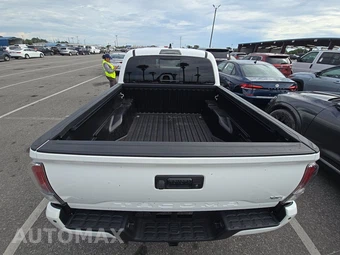 2022 Toyota Tacoma TRD Off-Road Crew Cab Medium Bed - miniatura 16