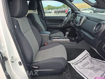 2022 Toyota Tacoma TRD Off-Road Crew Cab Medium Bed - miniatura 8