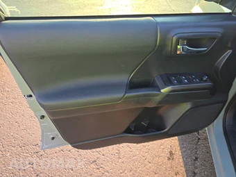 2022 Toyota Tacoma TRD Off-Road Crew Cab Medium Bed - miniatura 9