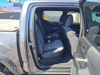 2022 Toyota Tacoma TRD Off-Road Crew Cab Medium Bed - miniatura 13
