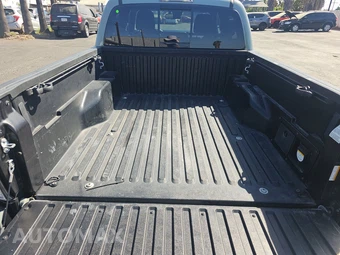 2022 Toyota Tacoma TRD Off-Road Crew Cab Medium Bed - miniatura 16