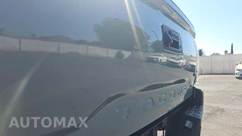 2022 Toyota Tacoma TRD Off-Road Crew Cab Medium Bed - miniatura 28