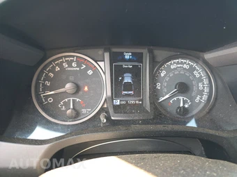 2022 Toyota Tacoma TRD Off-Road Crew Cab Medium Bed - miniatura 6