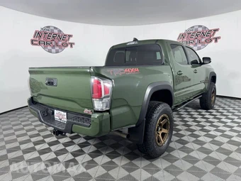 2022 Toyota Tacoma TRD Off-Road Crew Cab Medium Bed - miniatura 7