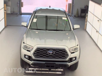 2022 Toyota Tacoma TRD Off-Road Crew Cab Medium Bed - miniatura 2