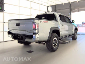 2022 Toyota Tacoma TRD Off-Road Crew Cab Medium Bed - miniatura 4