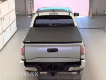 2022 Toyota Tacoma TRD Off-Road Crew Cab Medium Bed - miniatura 5