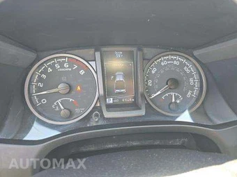 2022 Toyota Tacoma TRD Off-Road Crew Cab Medium Bed - miniatura 10