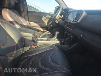 2022 Toyota Tacoma TRD Off-Road Crew Cab Medium Bed - miniatura 8