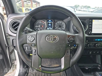 2022 Toyota Tacoma TRD Off-Road Crew Cab Medium Bed - miniatura 10
