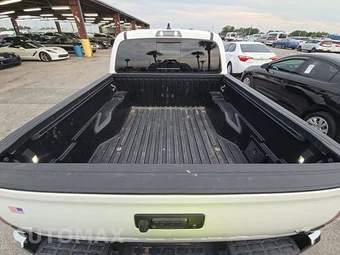 2022 Toyota Tacoma TRD Off-Road Crew Cab Medium Bed - miniatura 16