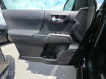2022 Toyota Tacoma TRD Pro Crew Cab Medium Bed - miniatura 9