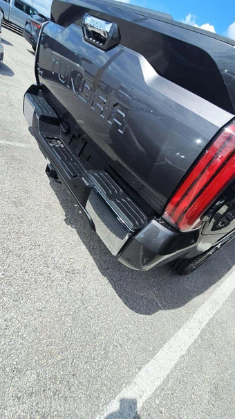 2022 Toyota Tundra Hybrid 1794 Edition Crew Cab Short Bed - miniatura 23