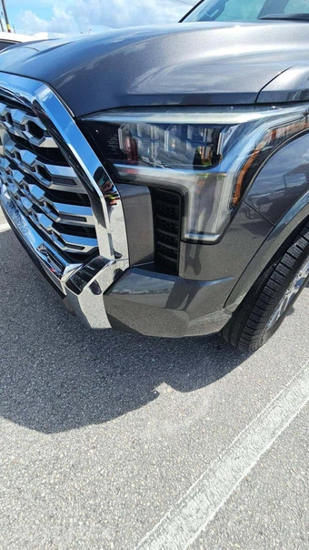 2022 Toyota Tundra Hybrid 1794 Edition Crew Cab Short Bed - miniatura 24