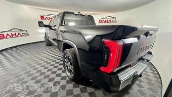 2022 Toyota Tundra Hybrid Limited Crew Cab Medium Bed - miniatura 5