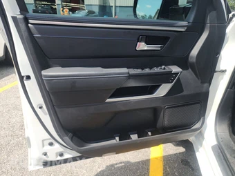 2022 Toyota Tundra Hybrid Platinum Crew Cab Short Bed - miniatura 9