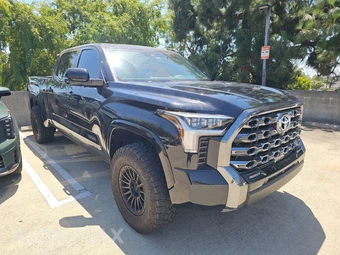 2022 Toyota Tundra Platinum Crew Cab Medium Bed - miniatura 3