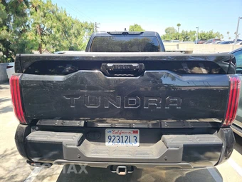 2022 Toyota Tundra Platinum Crew Cab Medium Bed - miniatura 5