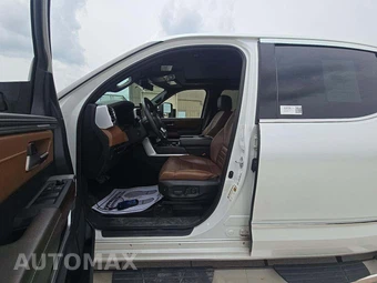 2022 Toyota Tundra Platinum Crew Cab Short Bed - miniatura 3
