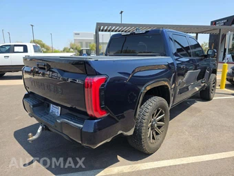 2022 Toyota Tundra Platinum Crew Cab Short Bed - miniatura 3