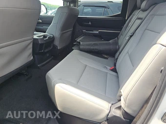 2022 Toyota Tundra SR5 Crew Cab Medium Bed - miniatura 13