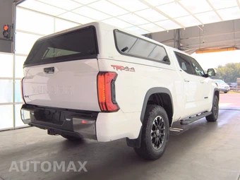 2022 Toyota Tundra SR5 Crew Cab Medium Bed - miniatura 4