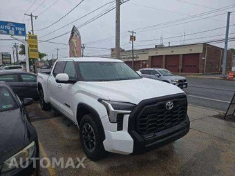 2022 Toyota Tundra SR5 Crew Cab Medium Bed - miniatura 4