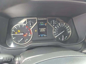 2022 Toyota Tundra SR5 Crew Cab Medium Bed - miniatura 9