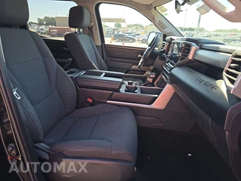 2022 Toyota Tundra SR5 Crew Cab Medium Bed - miniatura 8