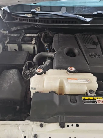 2022 Toyota Tundra SR5 Crew Cab Short Bed - miniatura 24