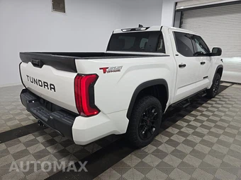 2022 Toyota Tundra SR5 Crew Cab Short Bed - miniatura 4