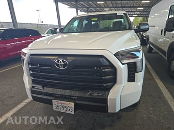 2022 Toyota Tundra SR5 Crew Cab Short Bed - miniatura 2