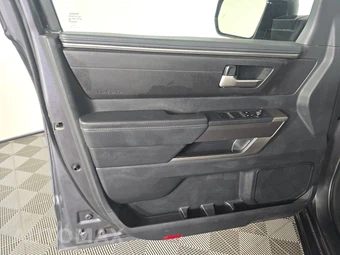 2022 Toyota Tundra SR5 Crew Cab Short Bed - miniatura 9