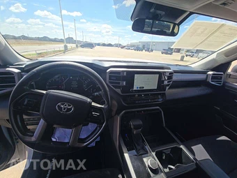 2022 Toyota Tundra SR5 Extended Cab Medium Bed - miniatura 10