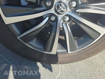 2022 Toyota Venza LE – miniatura 21