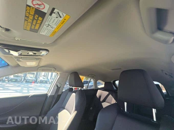 2022 Toyota Venza LE – miniatura 8