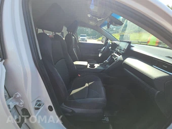 2022 Toyota Venza LE – miniatura 8